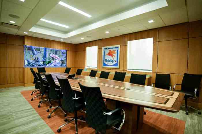 Room conference modern offices false hall homedit konferenzraum inspiran oficinas designing kế thiết phòng văn thất nội playful inspiring instaloverz