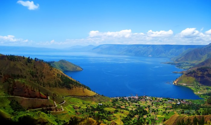 Danau toba samosir pulau budaya wisata sumatera utara kaldera legenda berpadu keelokan